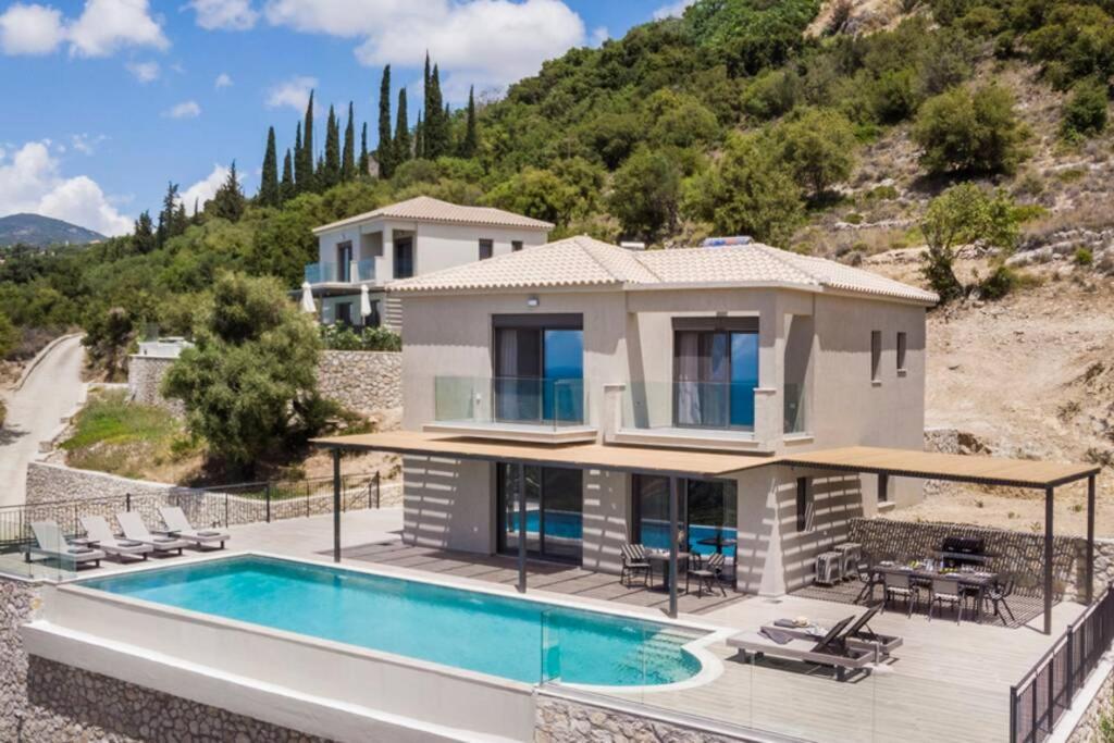 Color Villas-New Villa Green At Trapezaki With Private Pool Mousata المظهر الخارجي الصورة